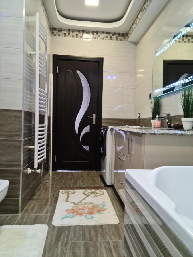 Premium Apartment Isaran Brasov Bagian luar foto